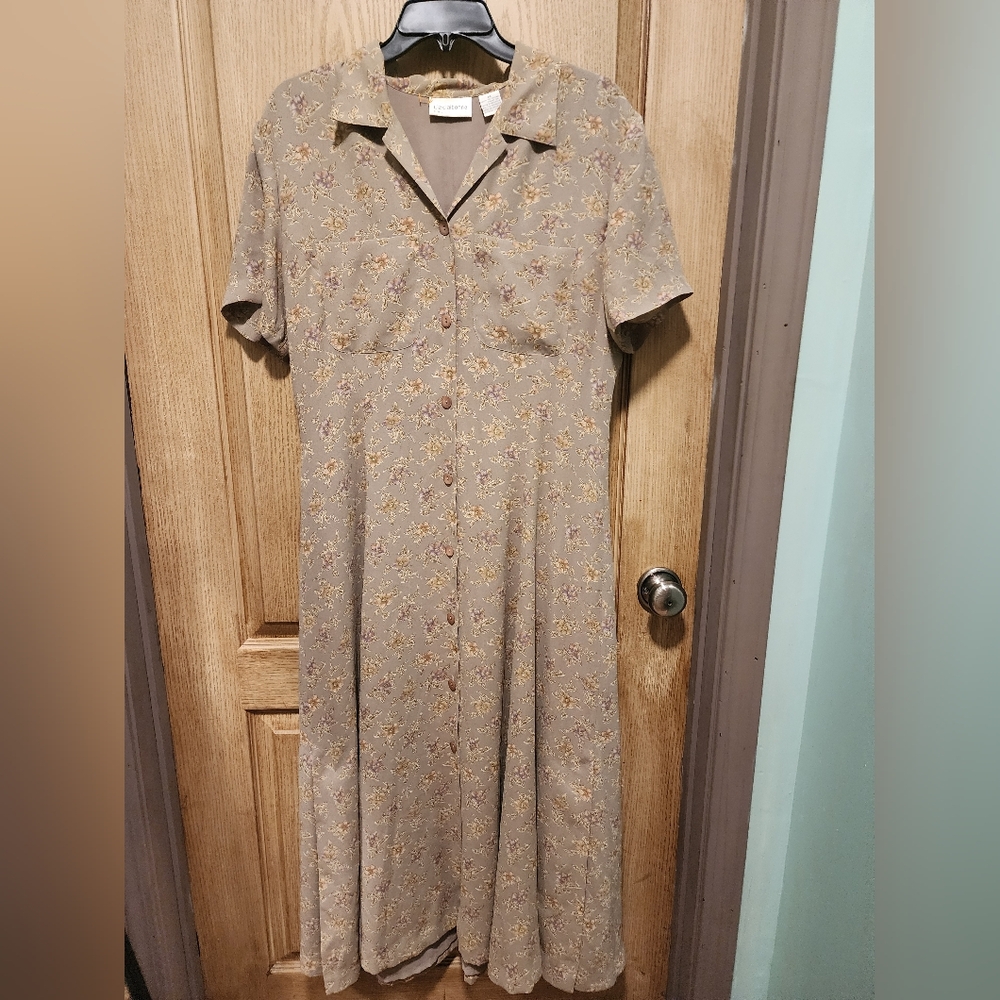 Liz Claiborne Tan Floral Midi Dress